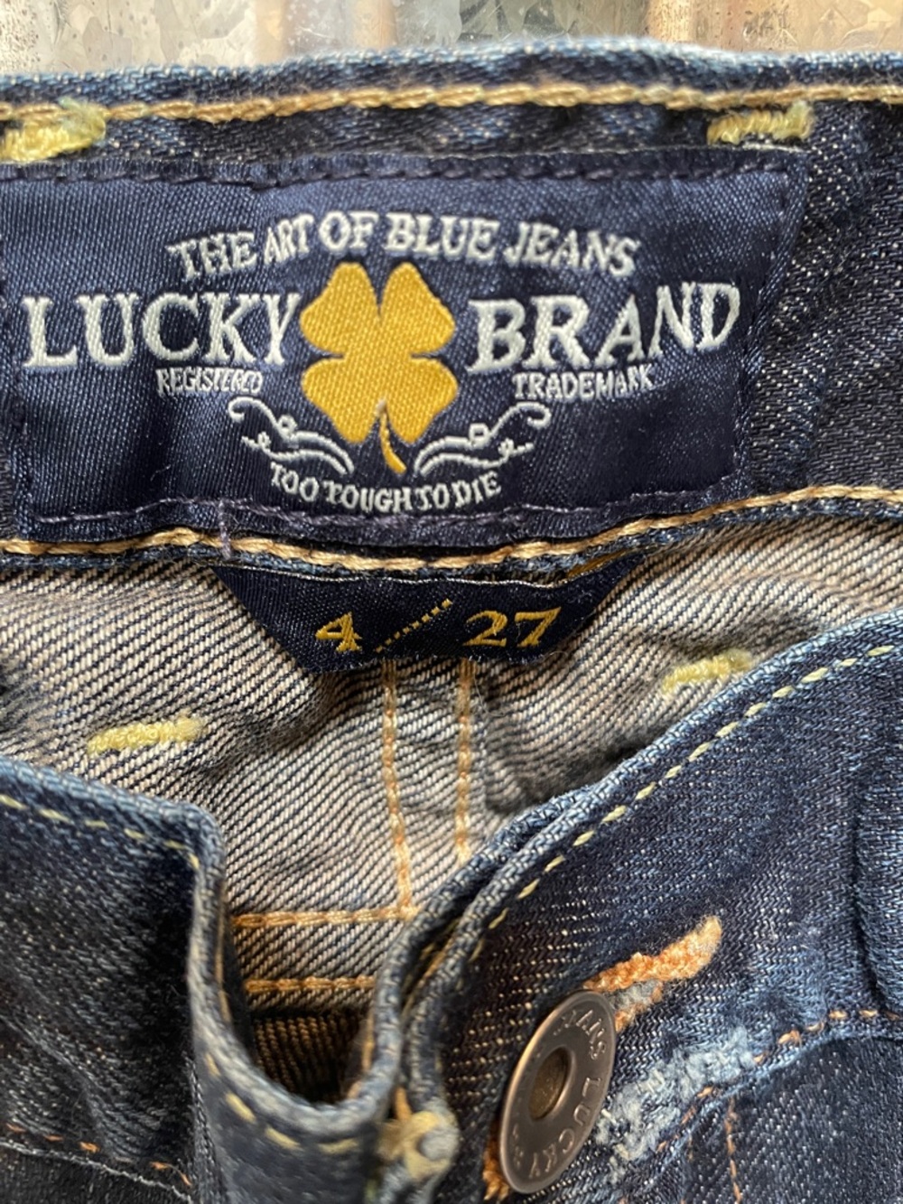 Lucky Brand Riley Short - Picture 7 of 9